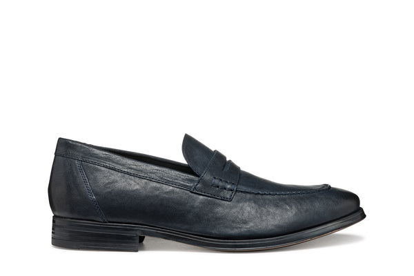 U REZZONICO A- U558QA000LMC4002