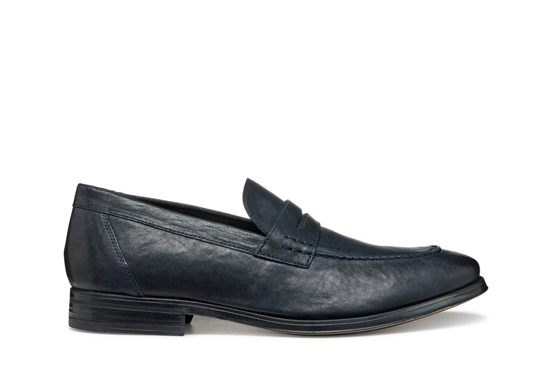 U REZZONICO A- U558QA000LMC4002